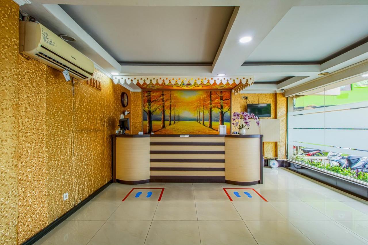 Suba Hotel Jakarta Exterior photo